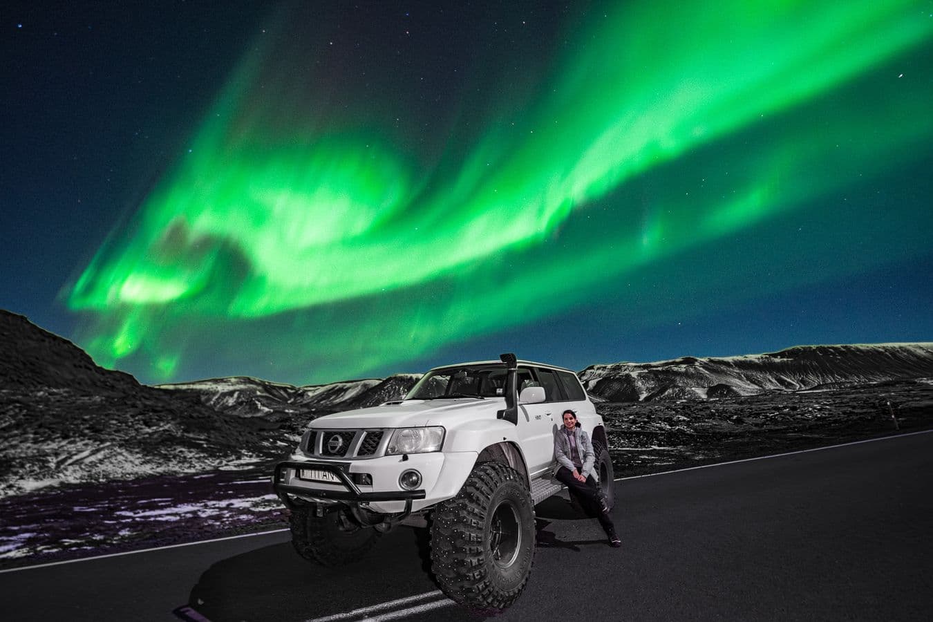 Northern Lights Super Jeep Tour with Hot Chocolate and Photos: supplier photo 2