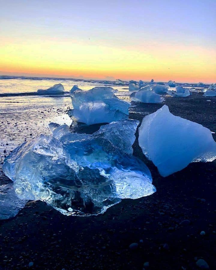 Diamond Beach and Jökulsárlón Day Tour with Boat Ride(Optional): supplier photo 2