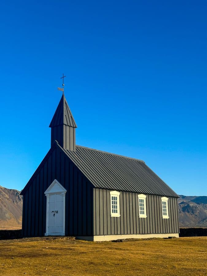 Iceland from Reykjavik Snaefellsnes Peninsula Day Tour 冰岛斯奈山中文一日团: supplier photo 2