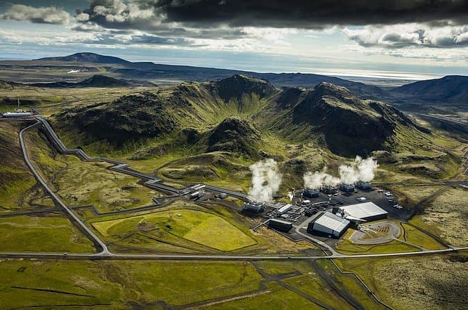 Helicopter Tour from Reykjavik: Hengill Area with at site landing: supplier photo 2
