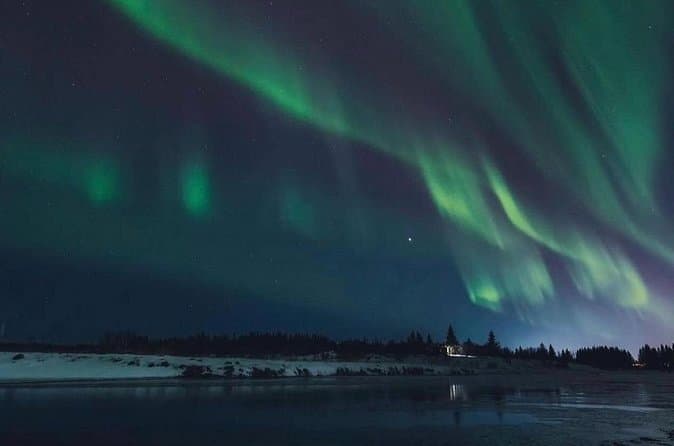 Private Northern Lights Tour with Hot Chocolate (1-7 Pax): supplier photo 2