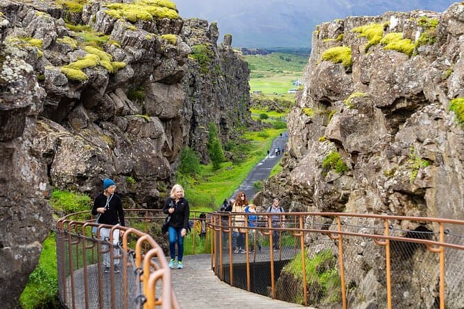 Golden Circle & Secret Lagoon Small-Group Day Tour from Reykjavik: supplier photo 2