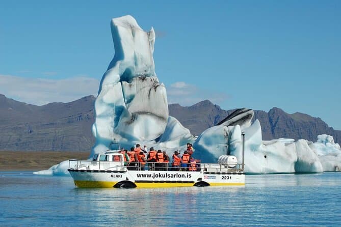 Diamond Beach and Jökulsárlón Day Tour with Boat Ride(Optional): supplier photo 3