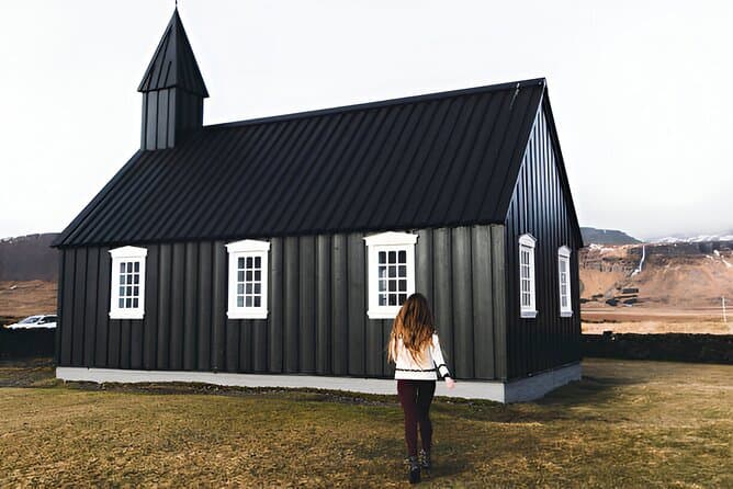 Reykjavik: Small Group Snaefellsnes Peninsula Tour in Spanish: supplier photo 2