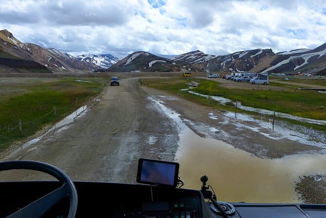 Highlands Bus Transfer: Landmannalaugar To Hella / Reykjavik: supplier photo 2