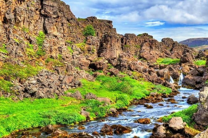 Private Golden Circle Tour Thingvellir, Gullfoss and Geysir: supplier photo 2
