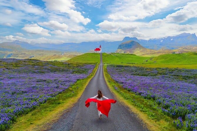Iceland from Reykjavik Snaefellsnes Peninsula Day Tour 冰岛斯奈山中文一日团: supplier photo 3