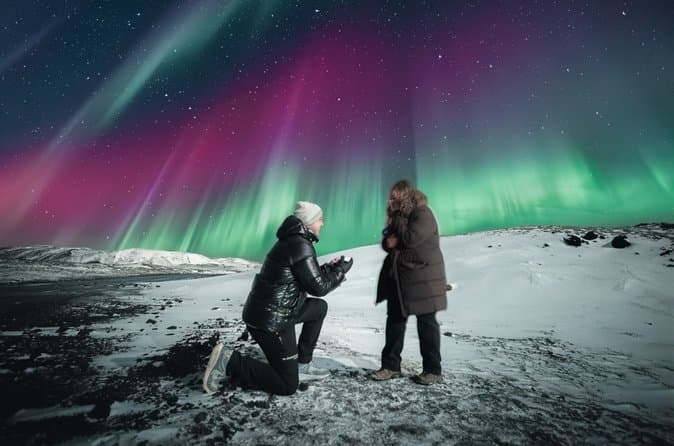Reykjavik Northern Lights Tour with Professional Photographer: supplier photo 2