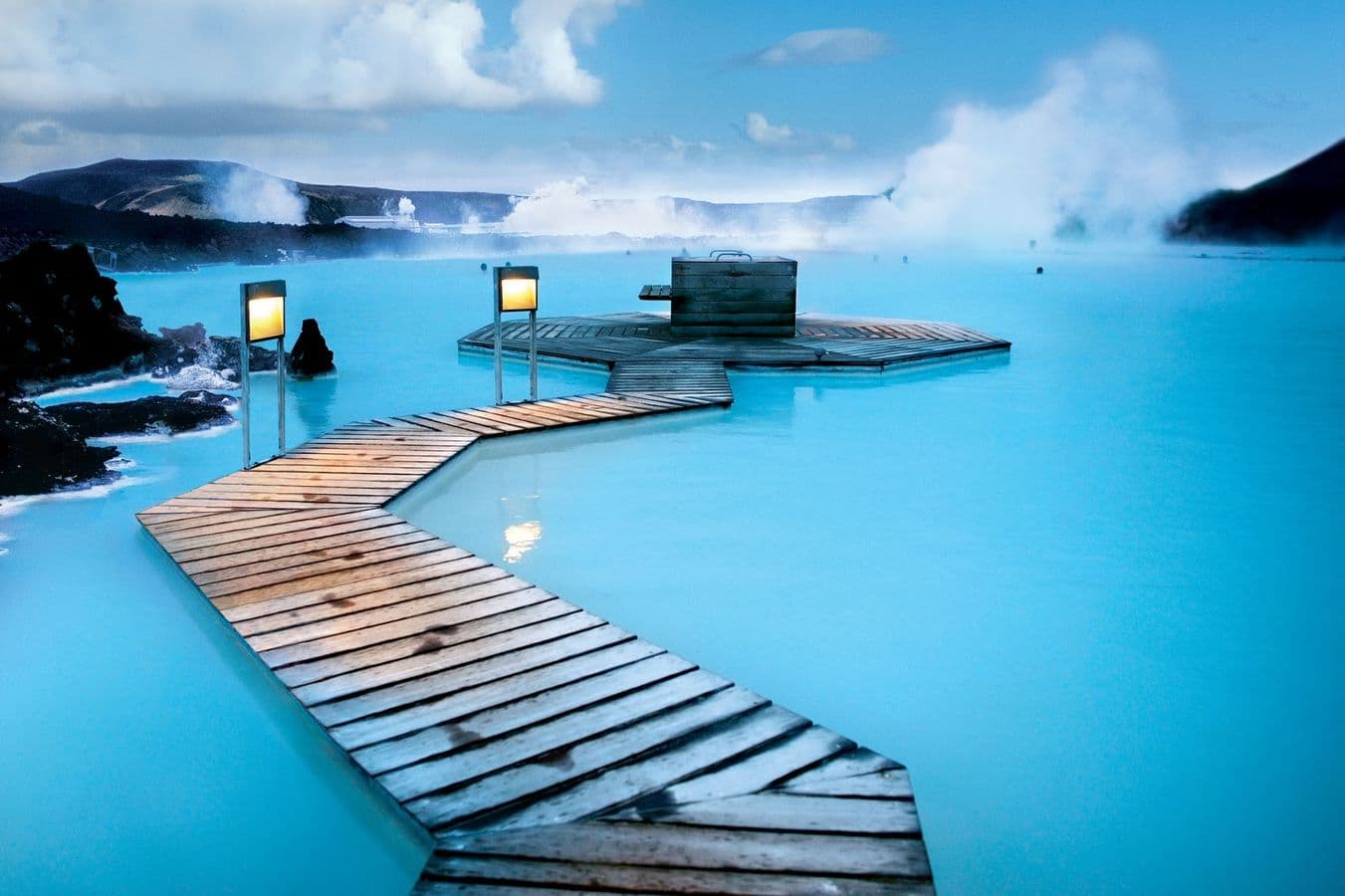 Private Transfer: KEF Airport to Reykjavik with Blue Lagoon Stop: supplier photo 2