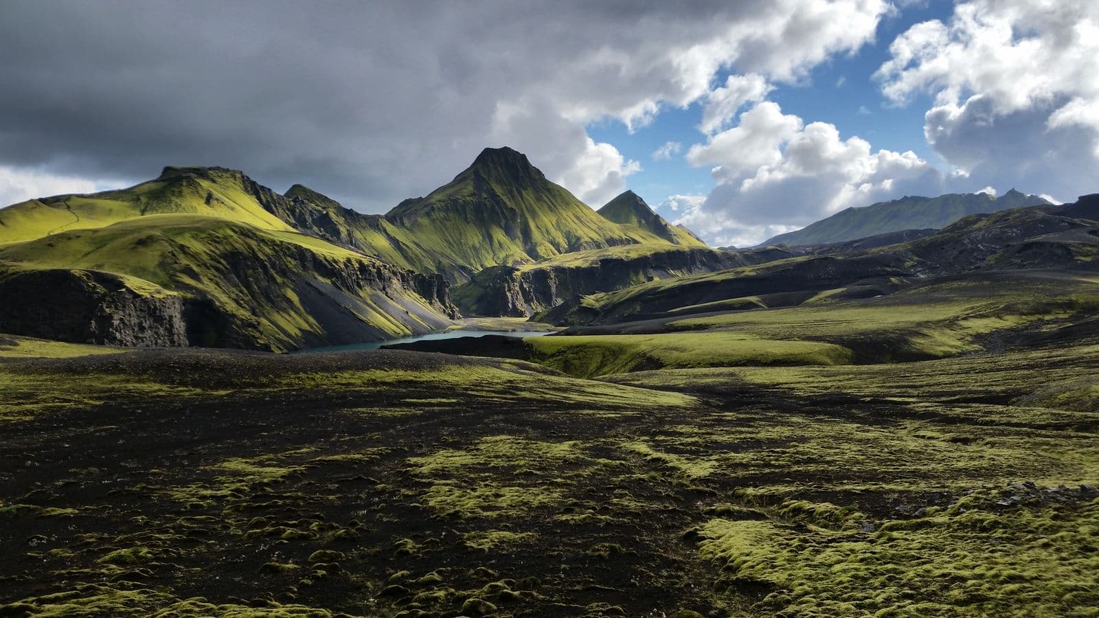 Reykjavík: Landmannalaugar & Icelandic Highlands Super Jeep Tour: supplier photo 2