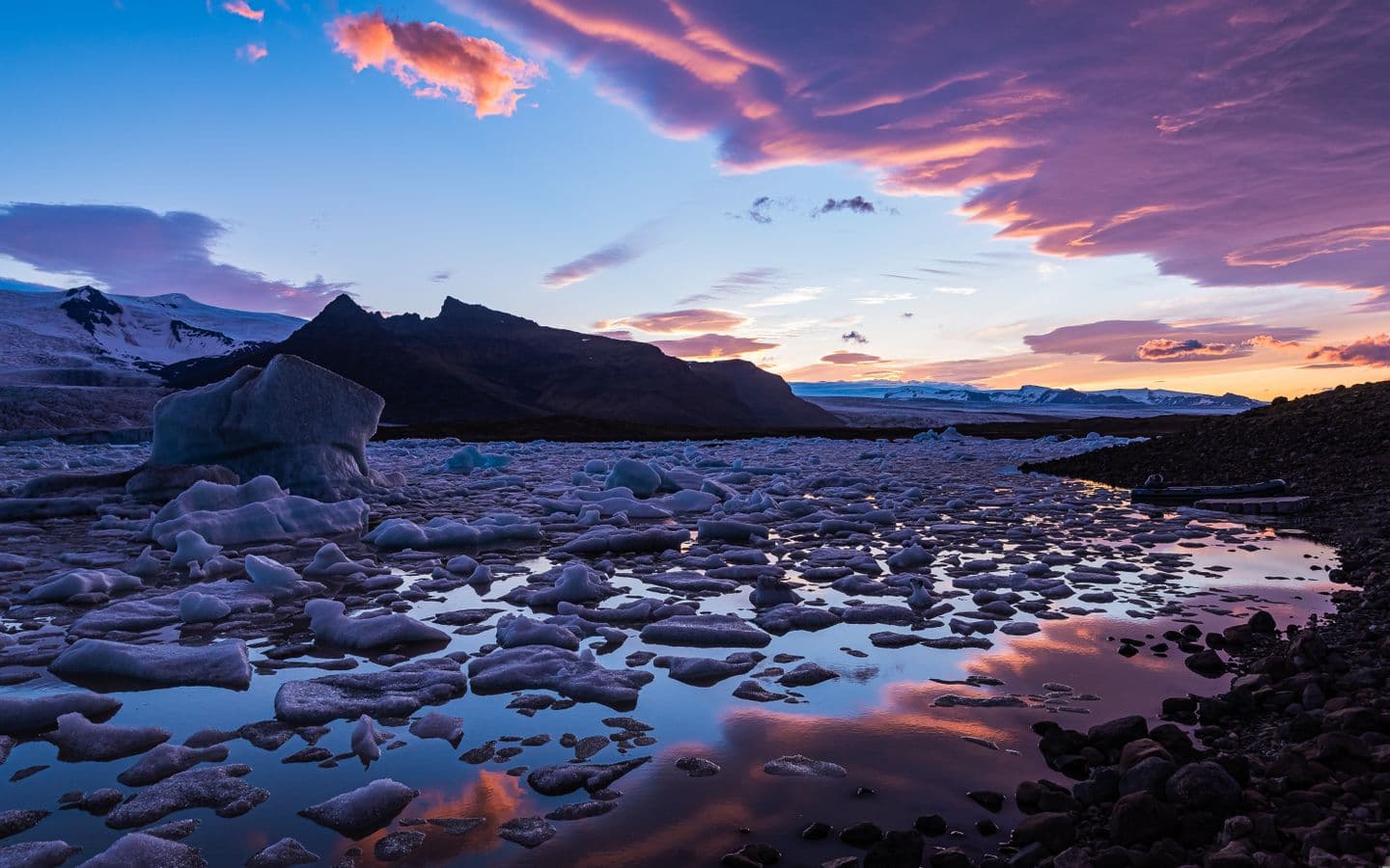 Private Sightseeing Tour to Diamond Beach: photo supplied by the booking partner