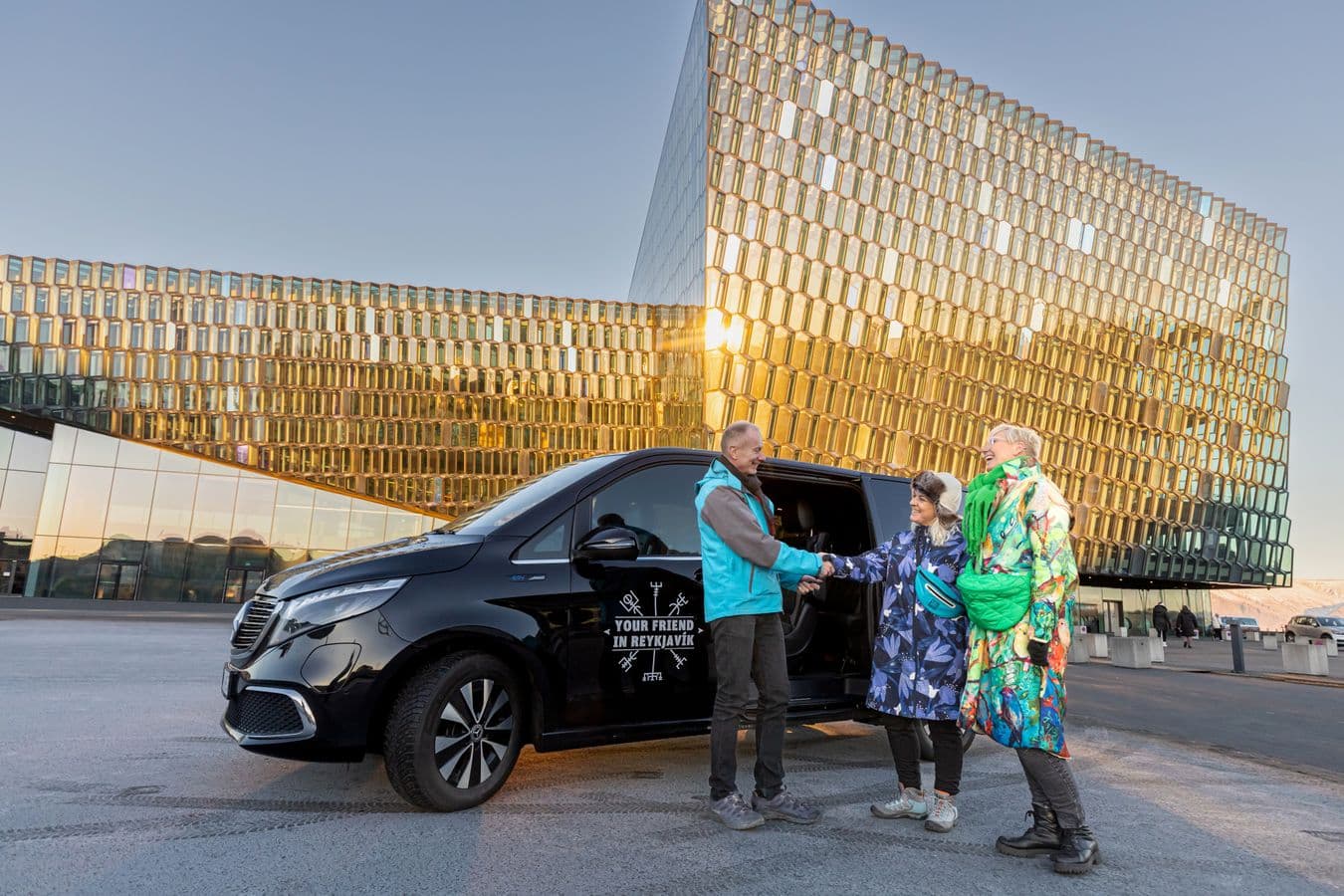 Private Reykjavik City Tour in Multi-Language Guide Options: supplier photo 3
