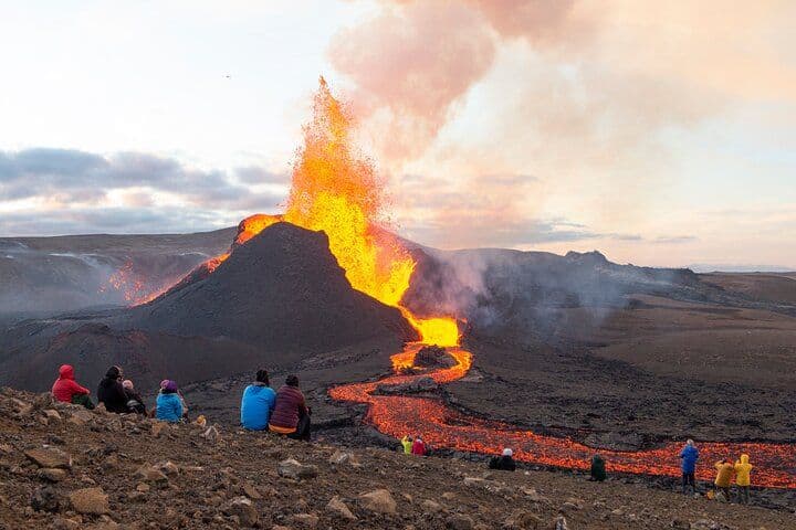Volcano Eruption Site Hike from Reykjavik: supplier photo 2