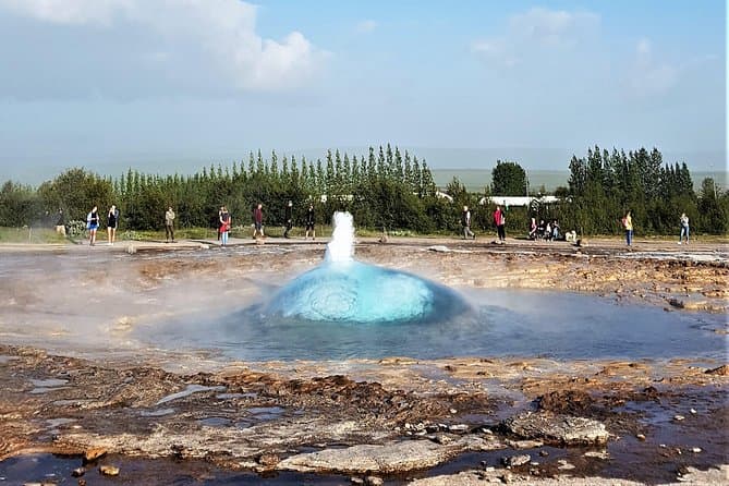 Golden Circle Private Day Tour - up to 9 passengers: supplier photo 2