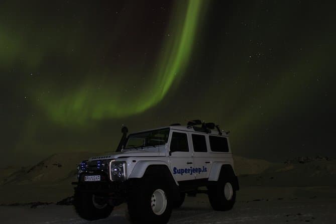 Private Guided Superjeep Northern Lights Hunt: supplier photo 2