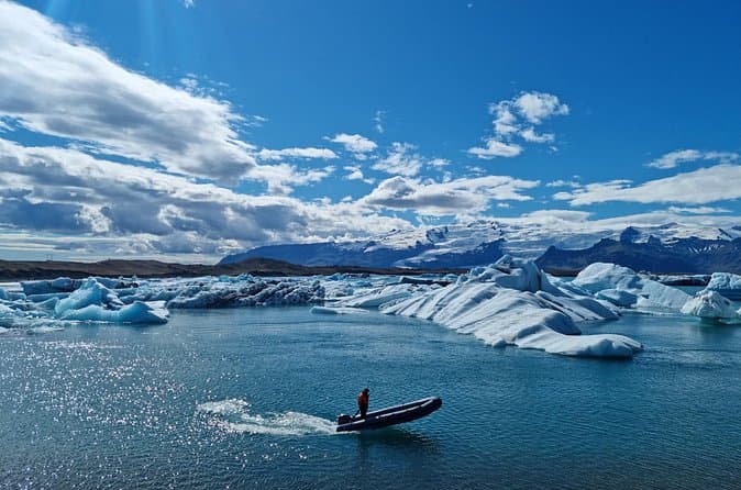 Private Sightseeing Tour to Diamond Beach: supplier photo 2