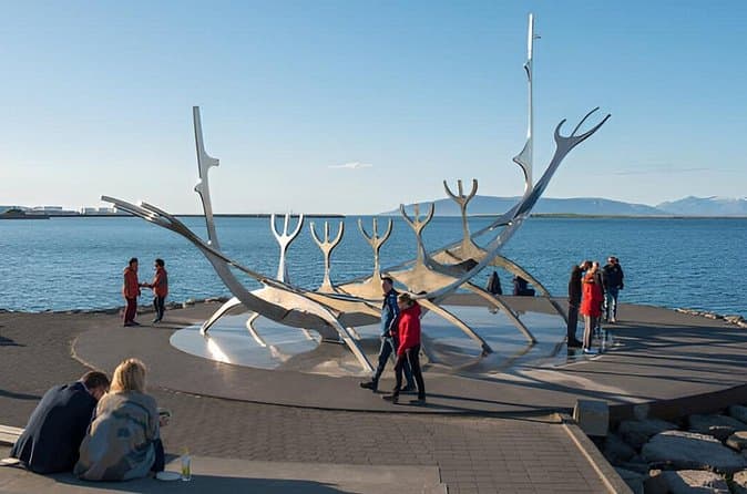 Private Reykjavik City Tour in Multi-Language Guide Options: supplier photo 4