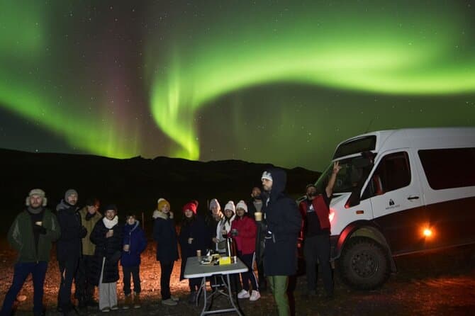 Northern Lights 4x4 Tour with Pastries and Cocoa from Reykjavik: supplier photo 2
