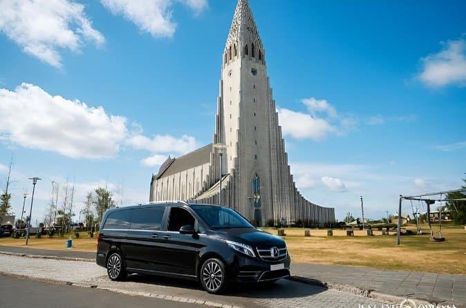 Keflavik Airport Transfer to or from Reykjavik: photo supplied by the booking partner