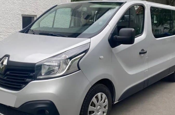 Private Transfer by Van Keflavik Airport To or From Reykjavik: photo supplied by the booking partner