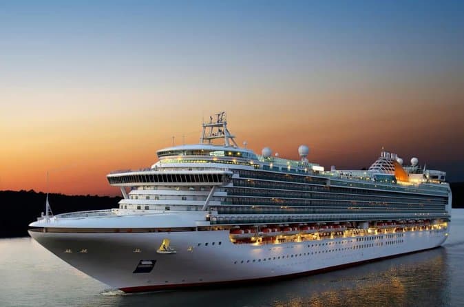 Private Transfer from Reykjavík Cruise Port to Keflavík Airport: photo supplied by the booking partner