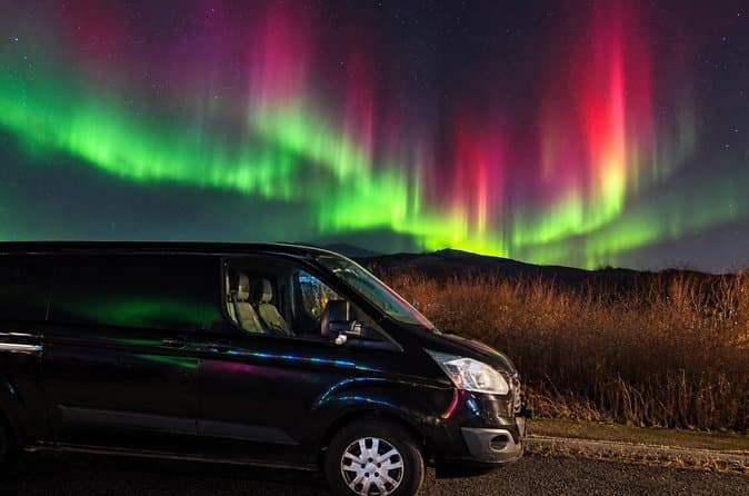 Northern Lights Group profesional photographer 8 Guests max: supplier photo